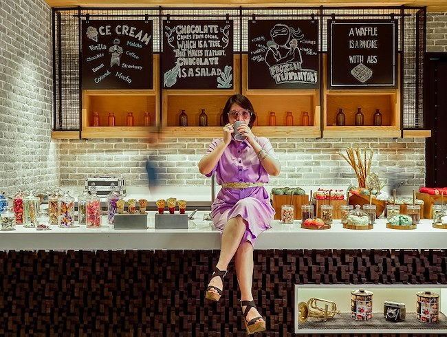 backstage restaurant renaissance bali nusa dua breakfast encounter