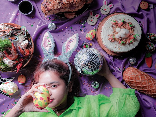 girl bunny ear hold an easter egg | Easter Brunch 2023 Disco Bunny | Renaissance Bali Nusa Dua Resort